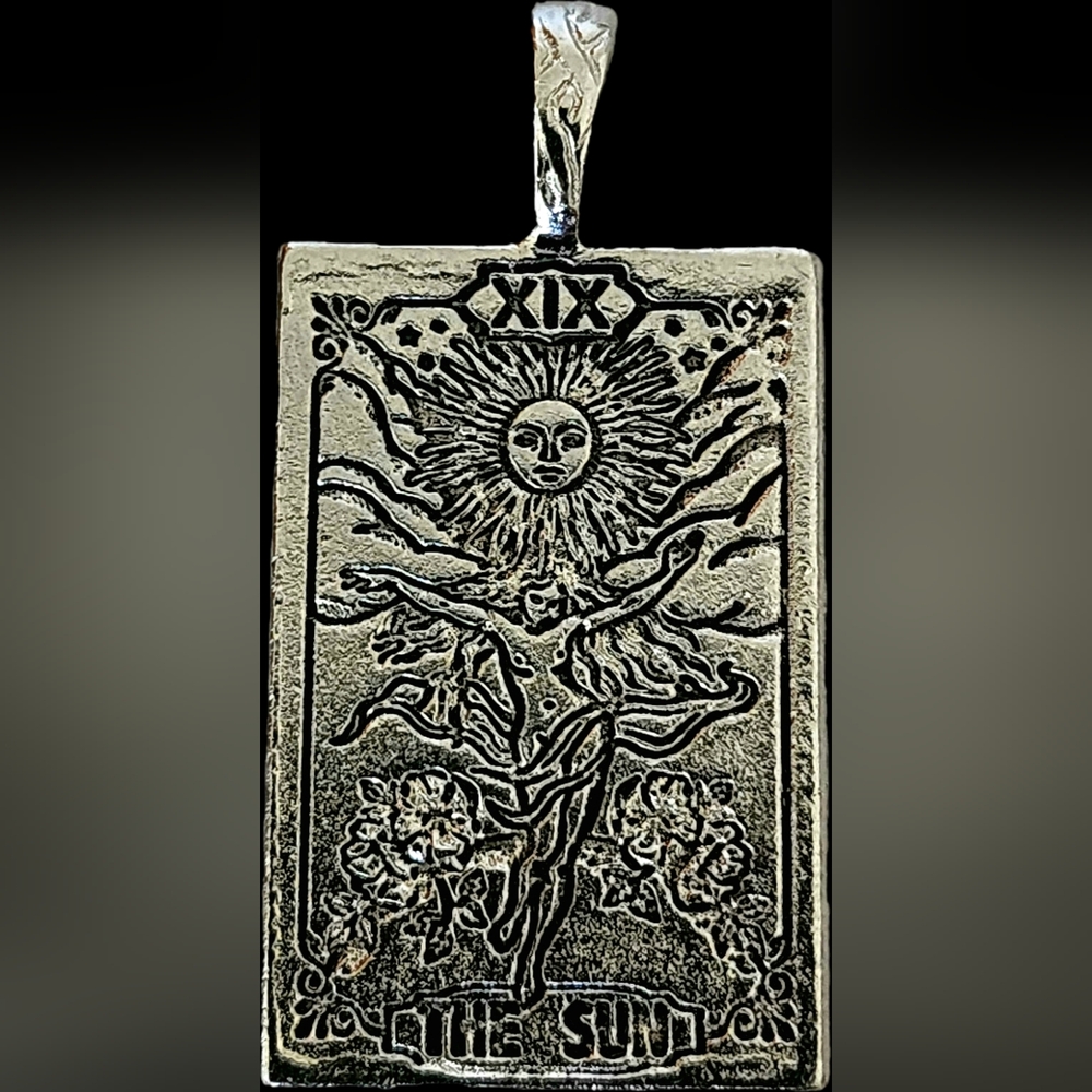 🌞 Tarot Card "The Sun" XIX Hammered Pewter Sun Tarot Pendant (Only)